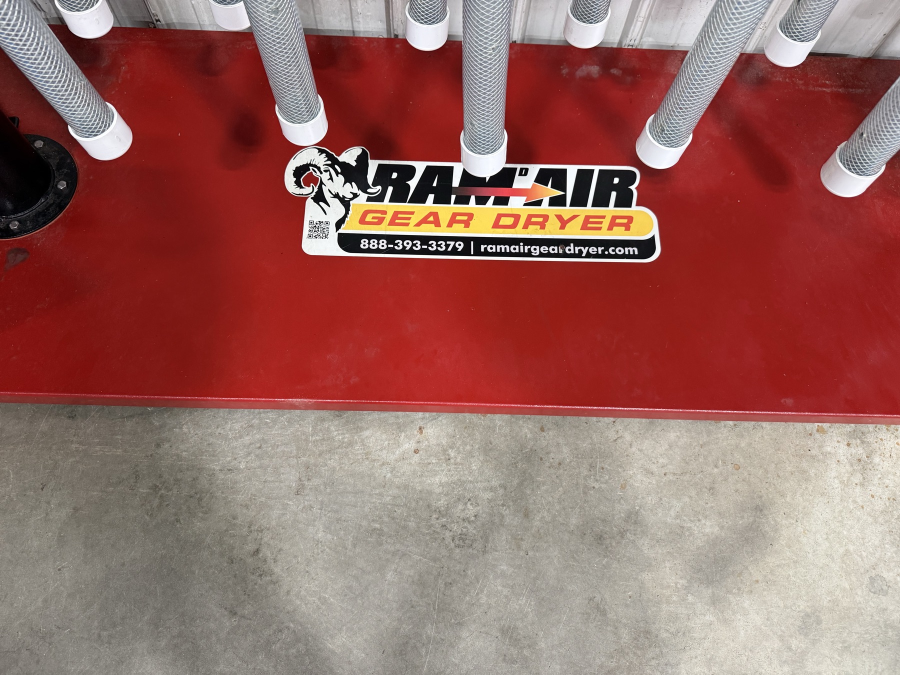 Dryer base, ports and manufacturer label.