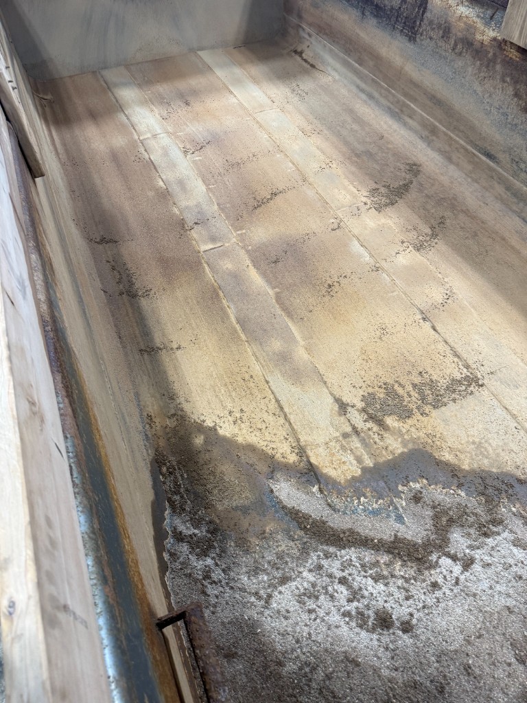 2007 Sterling dump box floor with welded steel plates