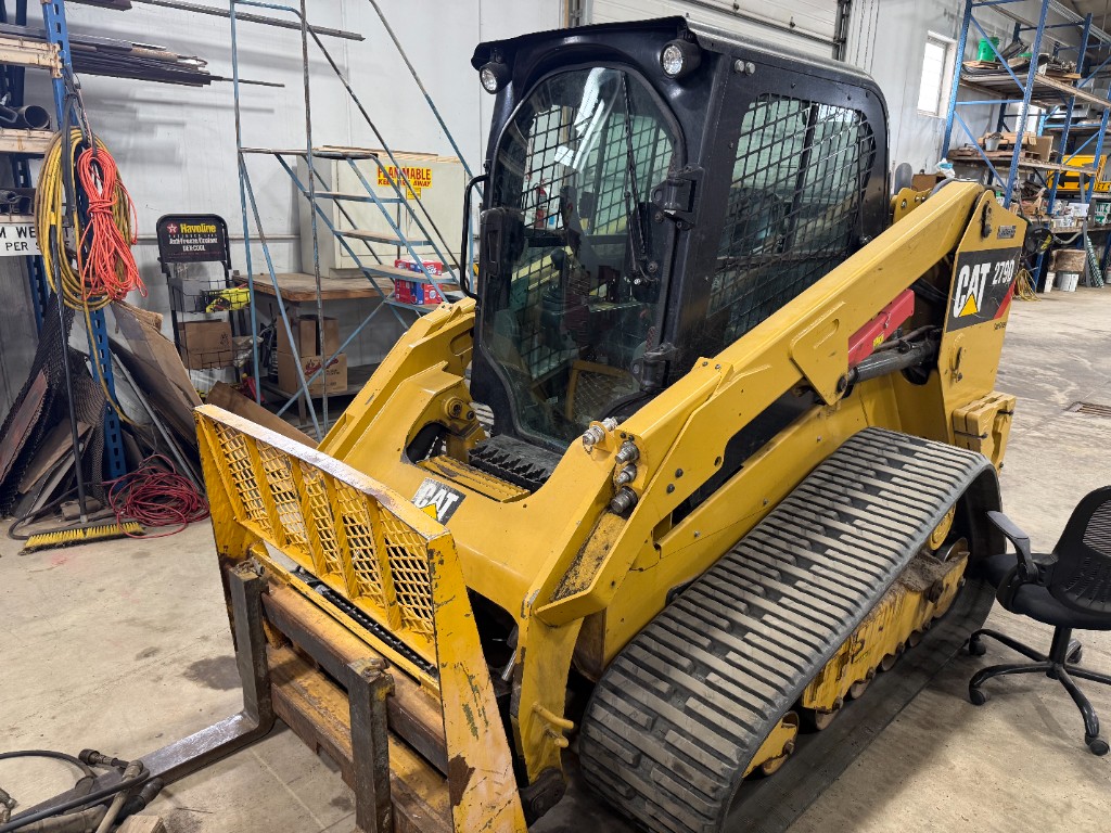 Skid loader (Cat 279D) photo